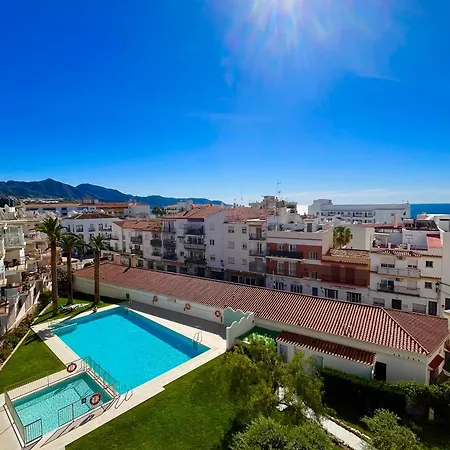 Wonderful Flat With Seaview In Nerja